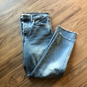 Levi’s “wedgie” fit jeans